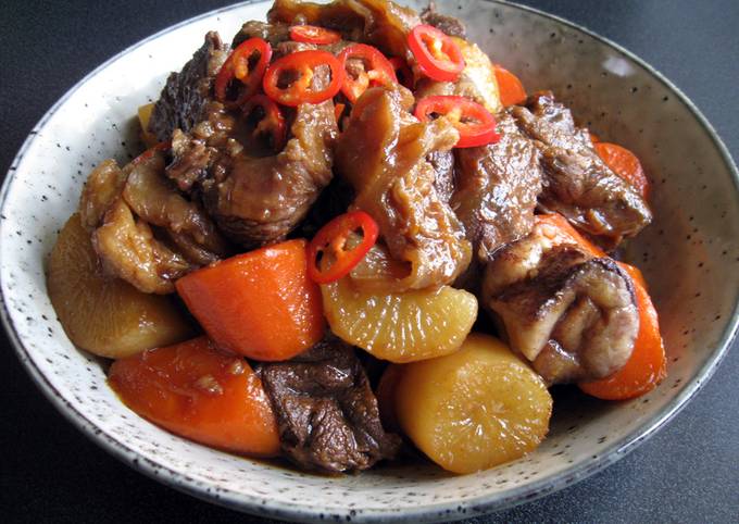 How to Prepare Super Quick Homemade Braised Beef Shank, Daikon &amp; Carrot