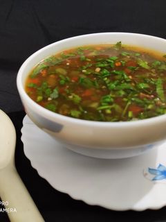 હોટ એન્ડ સોર સૂપ રેસીપી મુખ્ય ફોટો