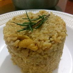 A picture of Special chicken rice.
