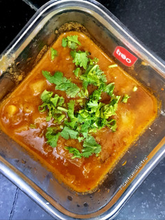 आलू की लौंजी (aloo ki launji recipe in Hindi) रेसिपी मुख्य फोटो