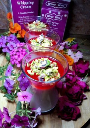 A picture of Rose Mahalabiya.