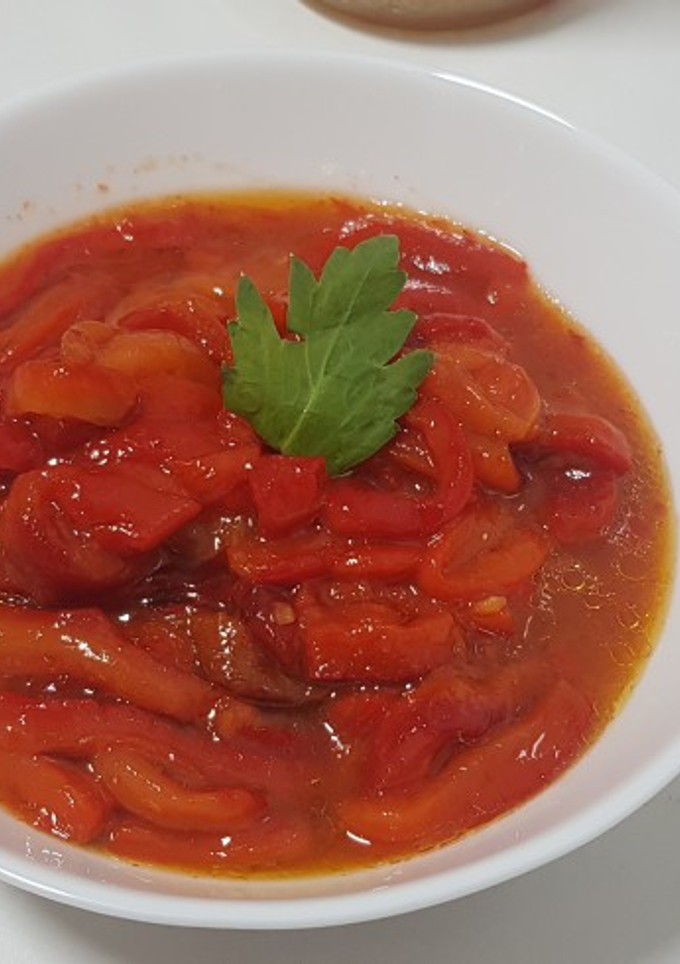 Una foto de Pimiento rojo marinado (4 ingredientes)