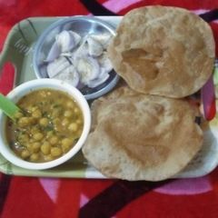 A picture of Puri chole.