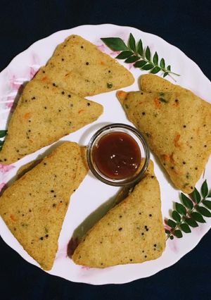 A picture of No bread sandwich / toast.