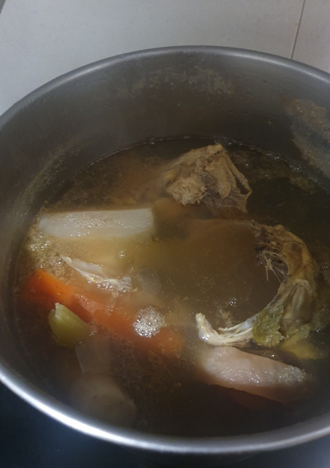 Una foto de Caldo de pollo