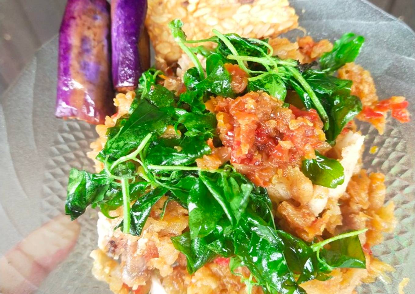 Ayam geprek kemangi goreng