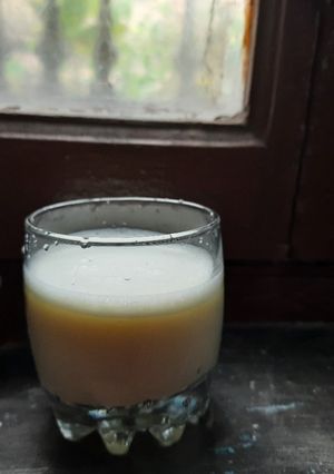 কেশর বাদাম লস্যি(Kesar badam lassi recipe in Bengali) রেসিপির প্রধান ছবি