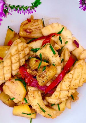 Hình của món Mực Xào Khóm & Ớt Chuông.
