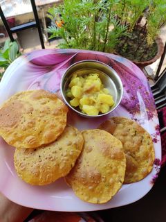 মশলা পুরি(masala puri recipe in Bengali) রেসিপির প্রধান ছবি