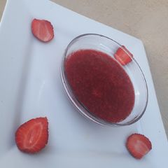 A picture of Home made strawberry jam.