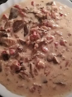 Una foto de Setas a la crema con panceta
