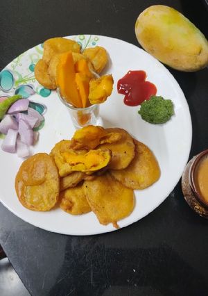 A picture of Mango pakoda.
