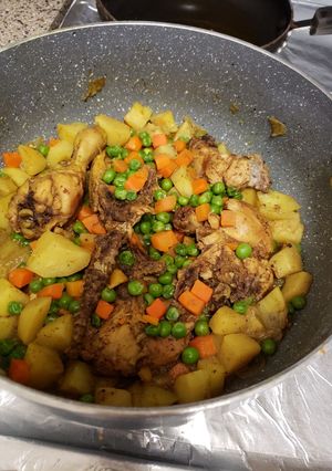 A picture of Chicken with vegetables 😋.