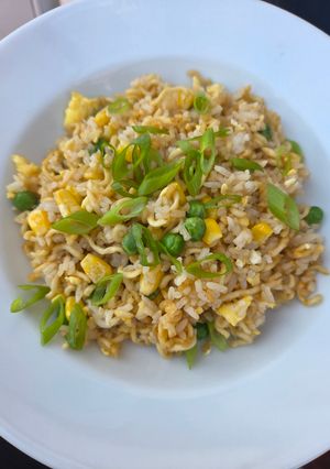 A picture of Shin Ramyun Fried Rice.