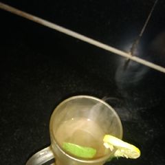 A picture of Green tea with herbs.