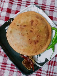 डीप फ्राइड आलू का पराठा(deep fried aloo paratha recipe in hindi) रेसिपी मुख्य फोटो