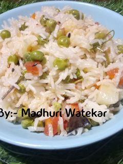 मटार भात (matar bhat recipe in marathi) रेसिपी चे मुख्य फोटो