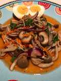 ยำแซ่บเห็ดไข่ต้ม