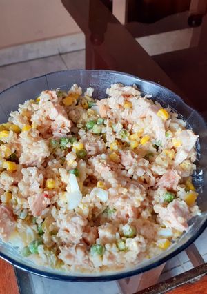 Una foto de Salpicón de pollo y arroz