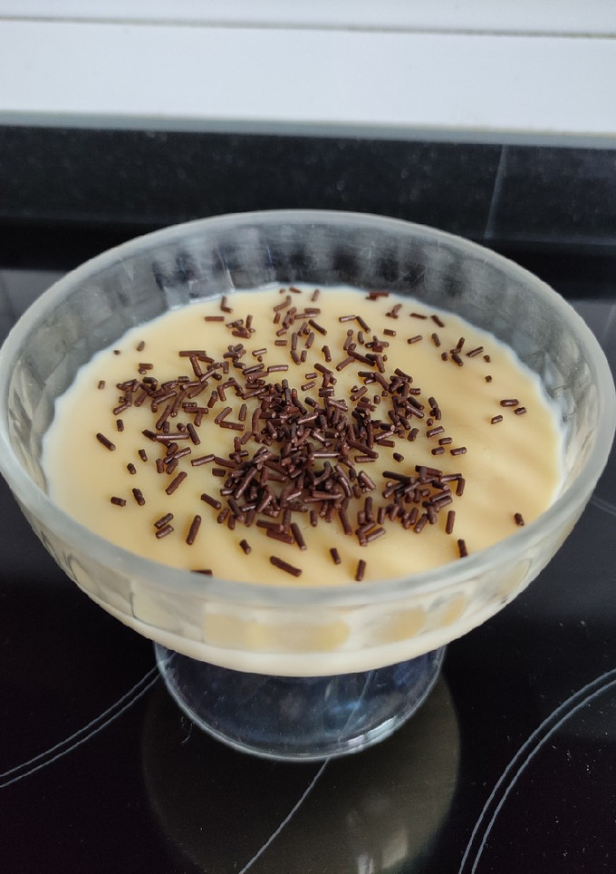 Una foto de Natillas de chocolate blanco en mambo