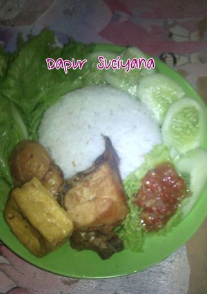 Foto resep Nasi uduk dan ayam goreng bumbu kuning