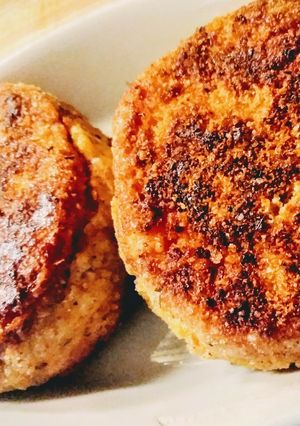 A picture of Fried tomato sandwiches.