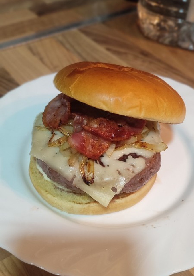 Una foto de Sagi Burger