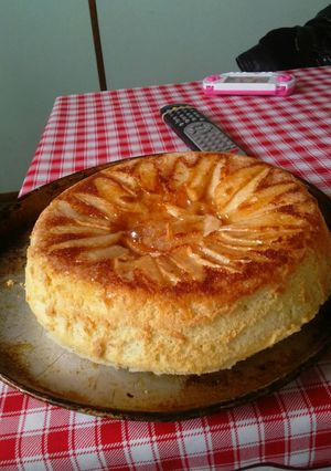 Una foto de Torta de manzana invertida