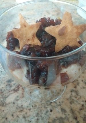 Una foto de Arroz con leche cremoso con delicia de manzana y crujiente