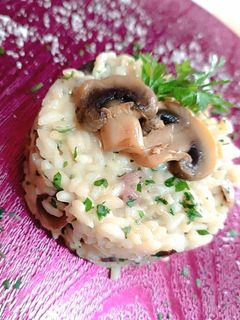 Foto di Risotto con funghi e speck 😋