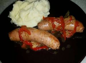Una foto de Chorizos al vino blanco