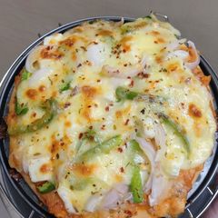 A picture of Cheese burst pizza.