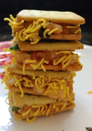 A picture of Biscuit bites.