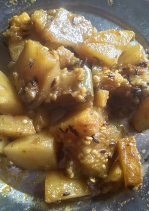 आलू सब्जी (Aloo Sabji recipe in hindi) रेसिपी मुख्य फोटो