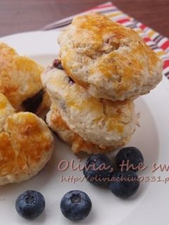 藍莓英式鬆餅 /司康 Blueberry Scones 的食譜成品照片