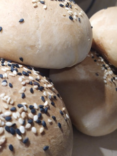 Una foto de Pan de hamburguesas el Mejor!!