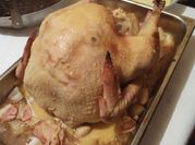 Una foto de pavo al horno con mostaza