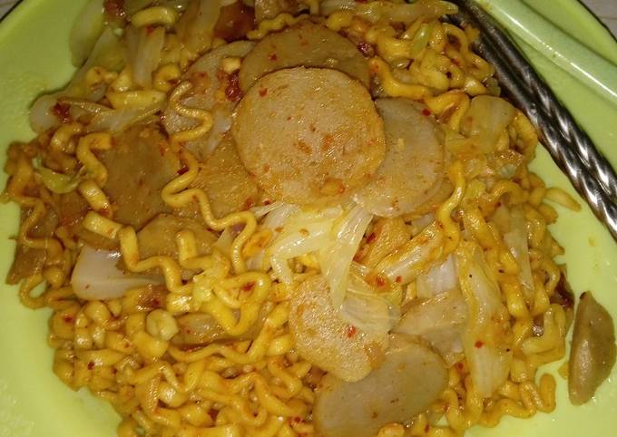 Bagaimana Membuat Mie goreng pedas ala-ala, Lezat