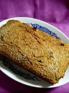 Una foto de Budín integral de zanahorias y pasas de uva