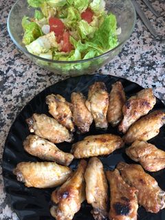 Una foto de Alitas adobadas al horno