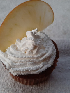 Una foto de Muffins de manzana y canela