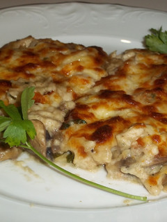 Una foto de Champiñones con bechamel gratinados