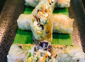 Hình của món Nem Hà Nội (chả giò kiểu miền Bắc).