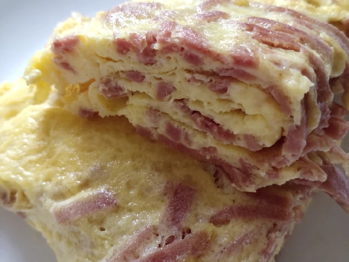 Easy Steps to Make Recipes Pan Fried Ham Egg the Can Spoil the Tongue Perfect.