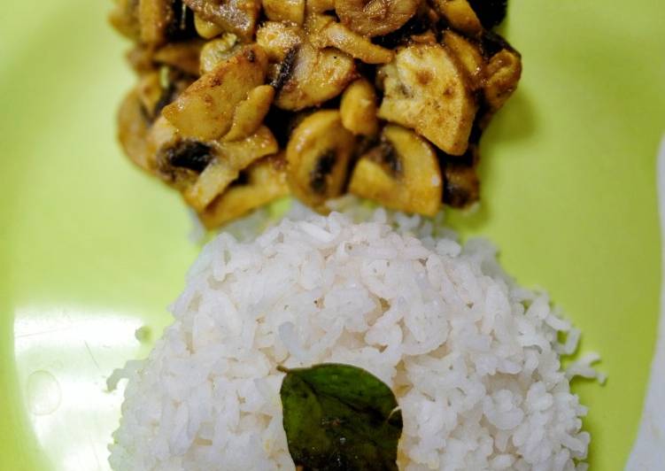 Simple Way to Cook Ultimate Mushroom Sukka