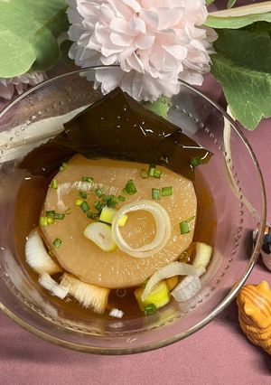 日式昆布湯煮白蘿蔔 （可素食） 的食譜成品照片