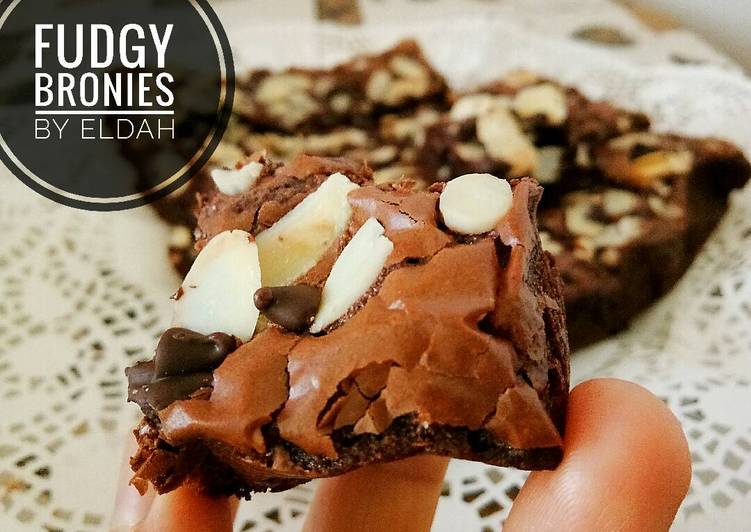 Resep Fudgy brownies source by Erlina Lim oleh Eldah - Cookpad