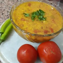 A picture of Moong dhuli (yellow) or chana dal.