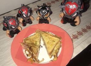 Una foto de Sándwich “Patadas al pecho”