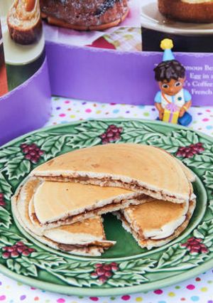 A picture of Dorayaki / Japanese Pancakes / Dora Cakes.